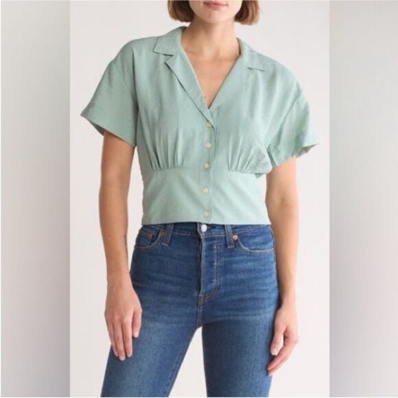 Madewell NWT Drapey Banded Bottom Button-Up Top in the color Pale Celadon in L - Picture 2 of 4